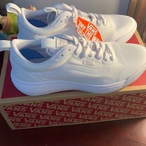 COPY - Vans white ultrarange exo shoes